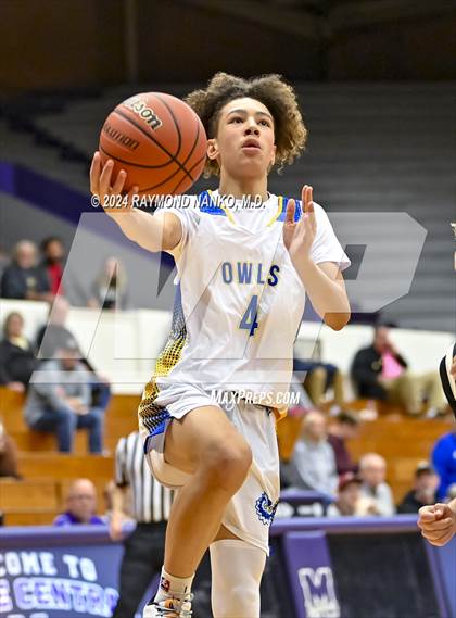 Thumbnail 1 in Muncie Burris vs. Lapel (Fieldhouse Classic)  photogallery.