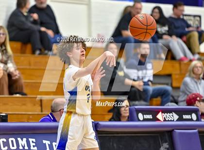 Thumbnail 1 in Muncie Burris vs. Lapel (Fieldhouse Classic)  photogallery.
