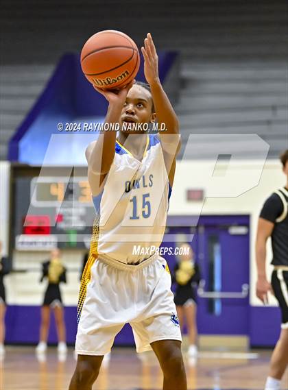 Thumbnail 2 in Muncie Burris vs. Lapel (Fieldhouse Classic)  photogallery.