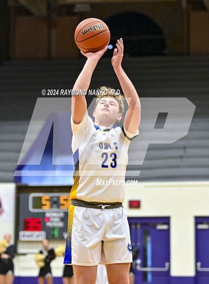 Thumbnail 2 in Muncie Burris vs. Lapel (Fieldhouse Classic)  photogallery.
