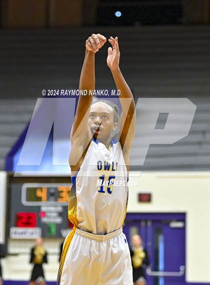 Thumbnail 3 in Muncie Burris vs. Lapel (Fieldhouse Classic)  photogallery.