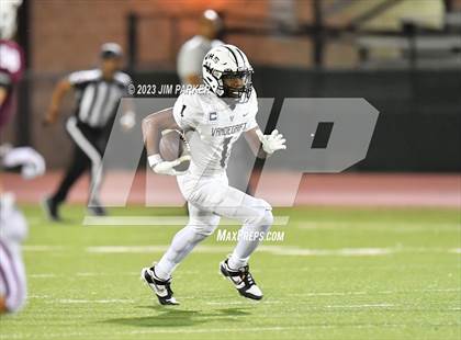 Thumbnail 2 in Vandegrift @ Round Rock photogallery.