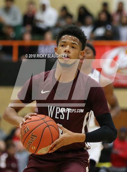 Thumbnail 2 in Belleville West vs. Christian Brothers photogallery.