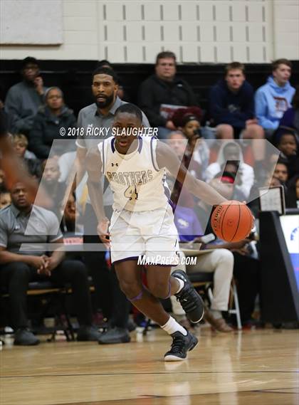 Thumbnail 1 in Belleville West vs. Christian Brothers photogallery.