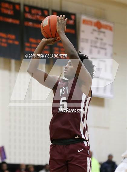 Thumbnail 2 in Belleville West vs. Christian Brothers photogallery.