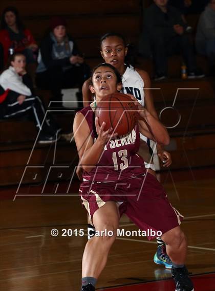Thumbnail 2 in Chino Hills vs. La Serna photogallery.