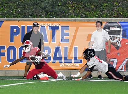 Thumbnail 2 in Orange Lutheran vs. Centennial photogallery.