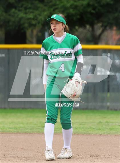 Thumbnail 2 in Riverdale vs Kerman (Buchanan Tournament) photogallery.