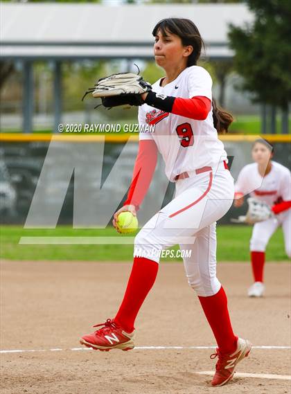 Thumbnail 2 in Riverdale vs Kerman (Buchanan Tournament) photogallery.