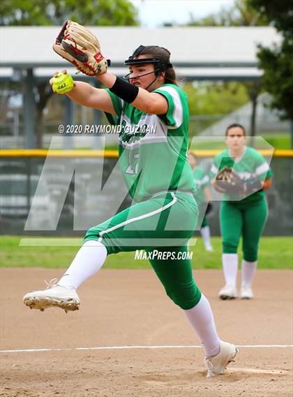 Thumbnail 3 in Riverdale vs Kerman (Buchanan Tournament) photogallery.
