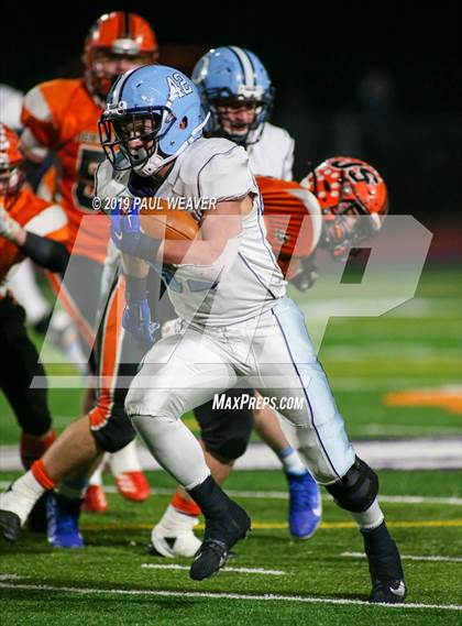 Thumbnail 3 in Jersey Shore vs. Dallas (PIAA 4A Semifinal) photogallery.