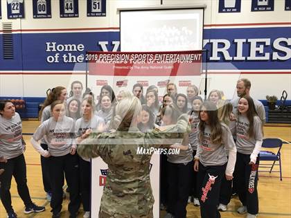 Thumbnail 3 in Sacred Heart TOC Ceremony photogallery.