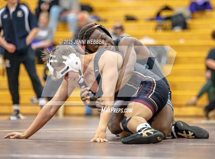 Thumbnail 2 in Faith Lutheran vs. Silverado photogallery.
