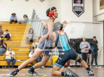 Thumbnail 2 in Faith Lutheran vs. Silverado photogallery.