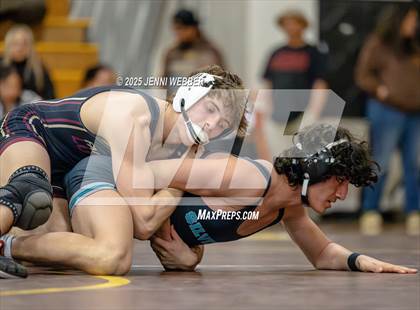 Thumbnail 3 in Faith Lutheran vs. Silverado photogallery.