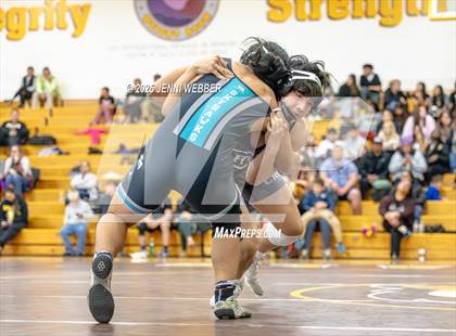 Thumbnail 3 in Faith Lutheran vs. Silverado photogallery.