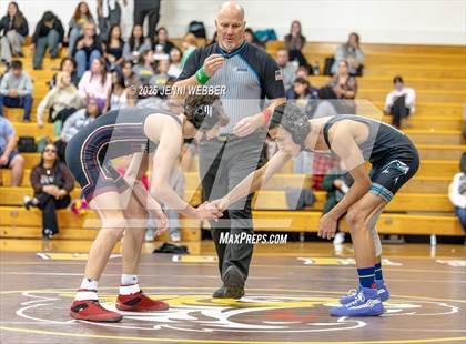 Thumbnail 3 in Faith Lutheran vs. Silverado photogallery.