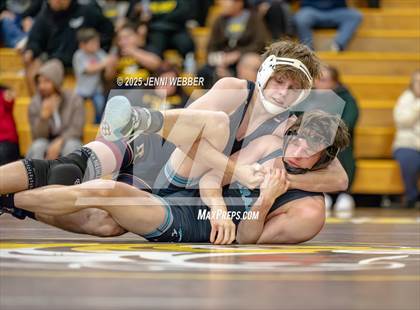Thumbnail 2 in Faith Lutheran vs. Silverado photogallery.