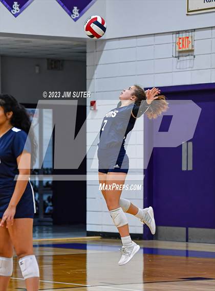 Thumbnail 3 in St. Joseph Catholic vs Allen Academy photogallery.