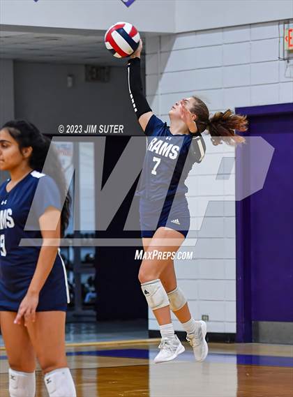 Thumbnail 1 in St. Joseph Catholic vs Allen Academy photogallery.