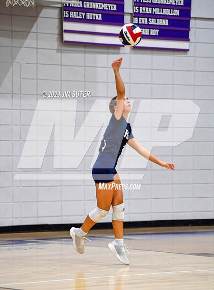 Thumbnail 3 in St. Joseph Catholic vs Allen Academy photogallery.