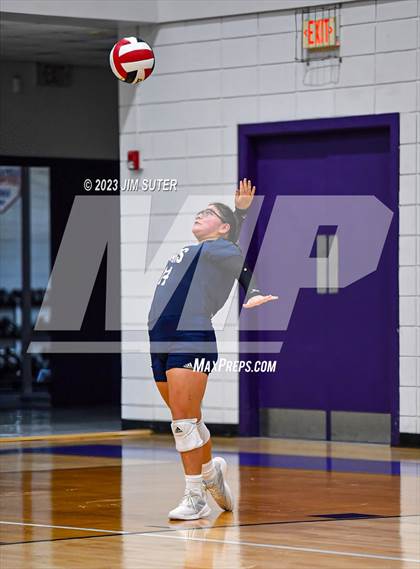 Thumbnail 3 in St. Joseph Catholic vs Allen Academy photogallery.