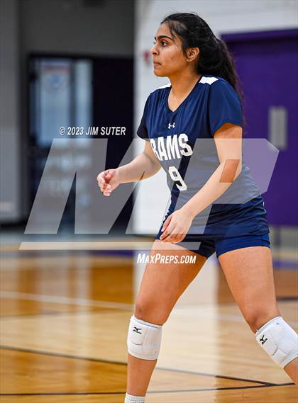 Thumbnail 1 in St. Joseph Catholic vs Allen Academy photogallery.
