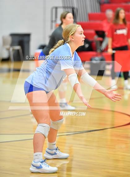 Thumbnail 2 in Grand Oaks vs. Cypress Woods (KISD/CFISD Tournament) photogallery.