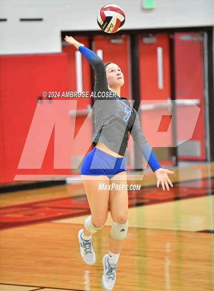 Thumbnail 2 in Grand Oaks vs. Cypress Woods (KISD/CFISD Tournament) photogallery.