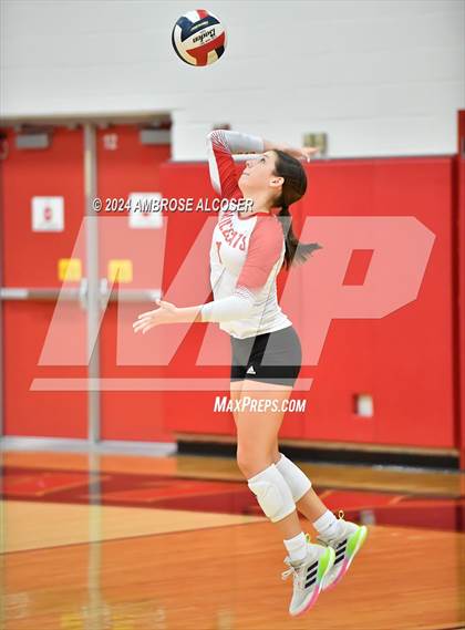 Thumbnail 3 in Grand Oaks vs. Cypress Woods (KISD/CFISD Tournament) photogallery.