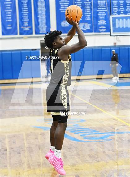 Thumbnail 1 in Knight @ Quartz Hill photogallery.