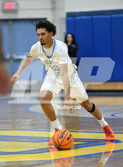 Thumbnail 1 in Knight @ Quartz Hill photogallery.