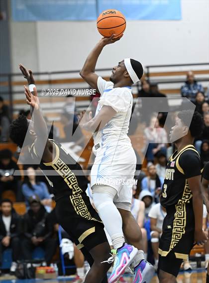 Thumbnail 2 in Knight @ Quartz Hill photogallery.