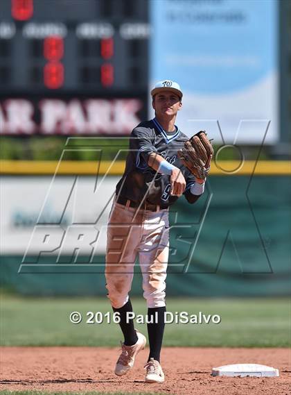 Thumbnail 2 in Pueblo West vs. Valor Christian (CHSAA 4A Final - Game1) photogallery.