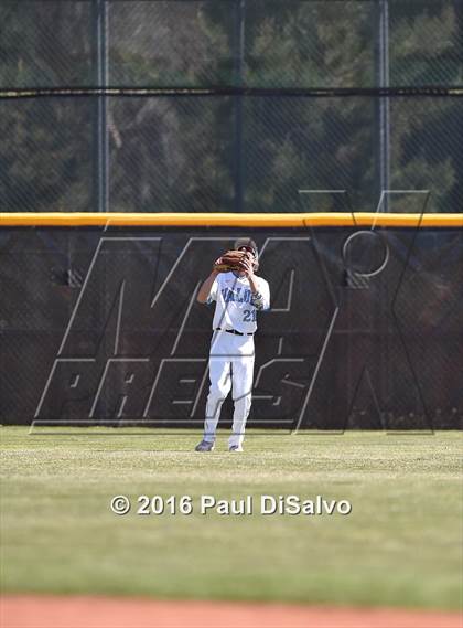Thumbnail 2 in Pueblo West vs. Valor Christian (CHSAA 4A Final - Game1) photogallery.