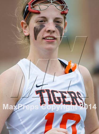 Thumbnail 2 in Lake Shore vs Amherst Central (Section 6 Class C Final) photogallery.