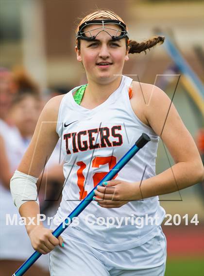 Thumbnail 1 in Lake Shore vs Amherst Central (Section 6 Class C Final) photogallery.