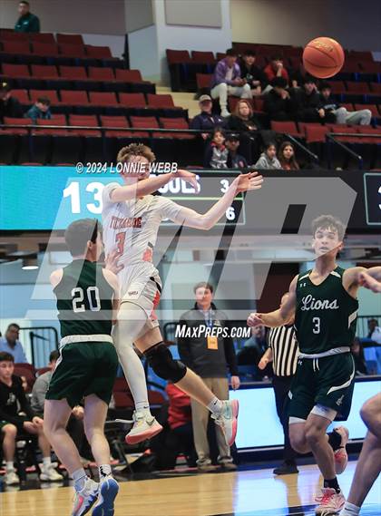 Thumbnail 3 in Tuckahoe vs. Leffell (NYSPHSAA Section 1 Class C Semifinal) photogallery.