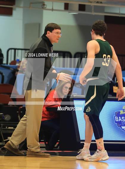 Thumbnail 3 in Tuckahoe vs. Leffell (NYSPHSAA Section 1 Class C Semifinal) photogallery.