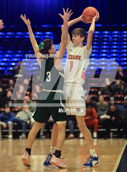 Thumbnail 2 in Tuckahoe vs. Leffell (NYSPHSAA Section 1 Class C Semifinal) photogallery.