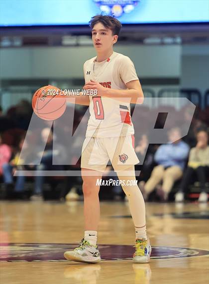 Thumbnail 2 in Tuckahoe vs. Leffell (NYSPHSAA Section 1 Class C Semifinal) photogallery.