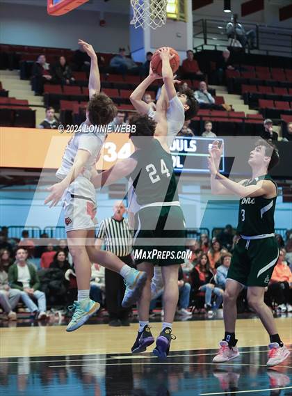 Thumbnail 2 in Tuckahoe vs. Leffell (NYSPHSAA Section 1 Class C Semifinal) photogallery.