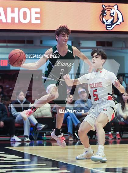 Thumbnail 2 in Tuckahoe vs. Leffell (NYSPHSAA Section 1 Class C Semifinal) photogallery.