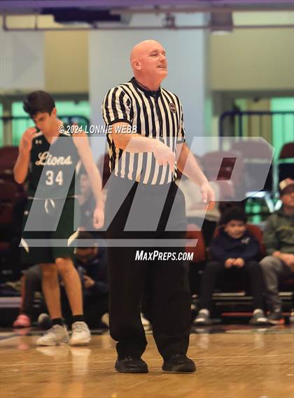 Thumbnail 1 in Tuckahoe vs. Leffell (NYSPHSAA Section 1 Class C Semifinal) photogallery.