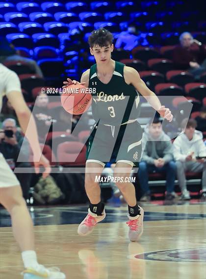 Thumbnail 2 in Tuckahoe vs. Leffell (NYSPHSAA Section 1 Class C Semifinal) photogallery.