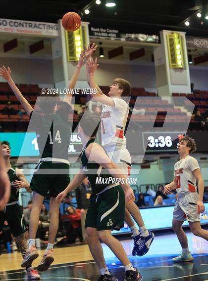 Thumbnail 3 in Tuckahoe vs. Leffell (NYSPHSAA Section 1 Class C Semifinal) photogallery.