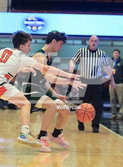 Thumbnail 3 in Tuckahoe vs. Leffell (NYSPHSAA Section 1 Class C Semifinal) photogallery.