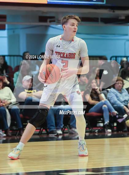 Thumbnail 2 in Tuckahoe vs. Leffell (NYSPHSAA Section 1 Class C Semifinal) photogallery.