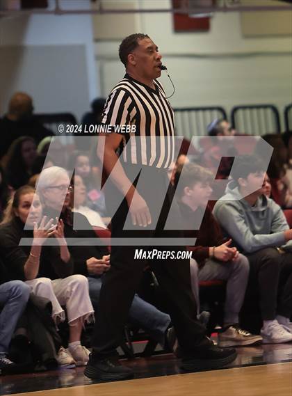 Thumbnail 2 in Tuckahoe vs. Leffell (NYSPHSAA Section 1 Class C Semifinal) photogallery.