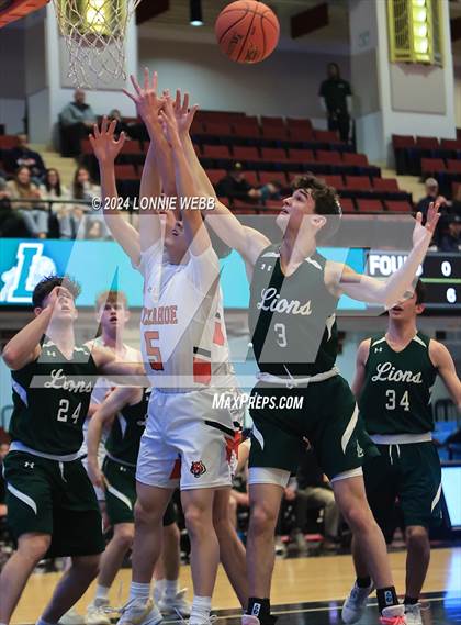 Thumbnail 1 in Tuckahoe vs. Leffell (NYSPHSAA Section 1 Class C Semifinal) photogallery.
